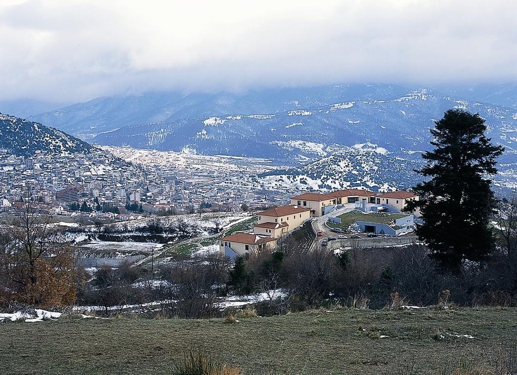 Avaris Hotel Καρπενήσι Εξωτερικό φωτογραφία
